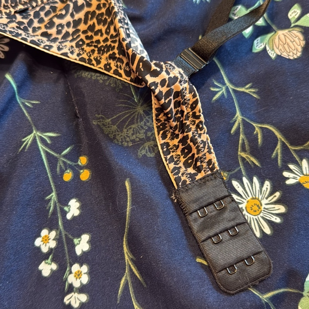 Leopard Print Women's Bra - Picture 3 of 4